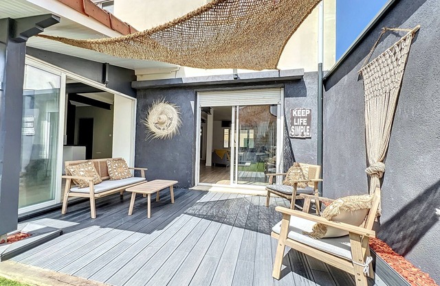 3-BEDROOM HOUSE WITH POOL