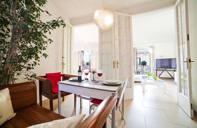 PLATINO APARTAMENTO DE LUJO CON BALCON. promociones!