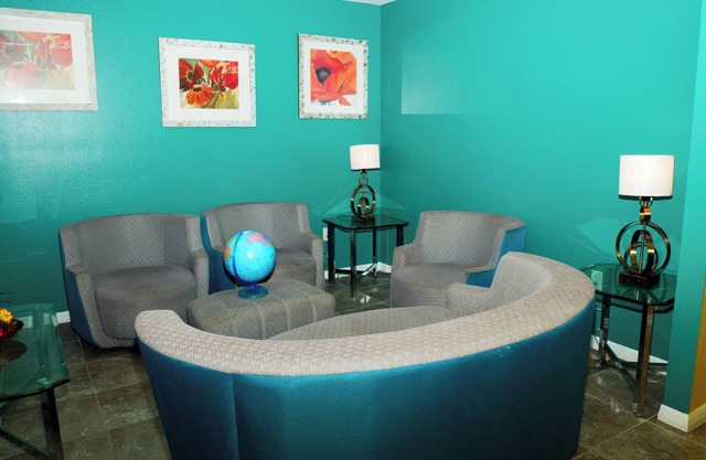 3-bedroom space near the beautiful Lake Nona 20 minutes from the airport No Pet