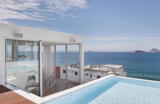 W01.63 - 3 bedroom triplex penthouse in Ipanema for vacation rental
