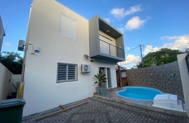 3-bedroom villa in fabulous Grand Baie with AC, WiFi and private swimming pool.