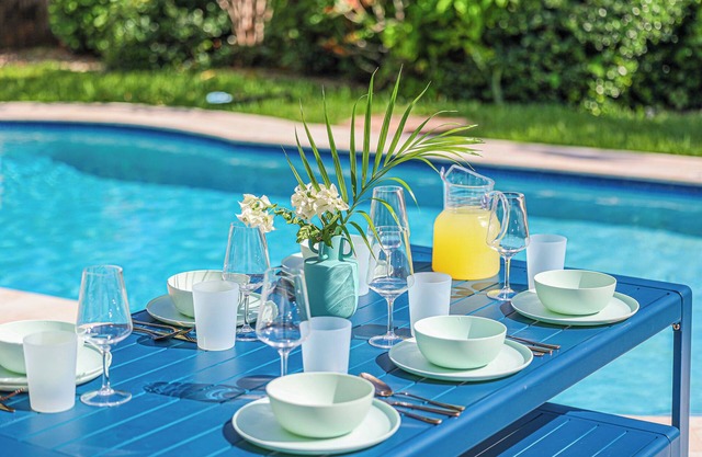 3-bedroom villa in beautiful Fort Lauderdale with Heated Pool, 5 Min to beach