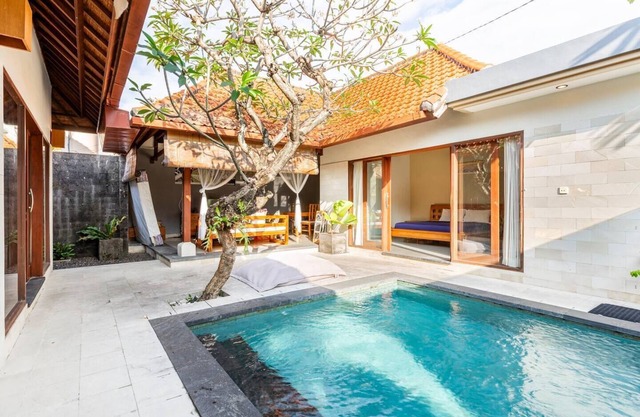 3 Bedroom Villa with pool - 400 meters from the Beach