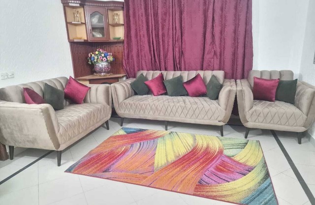 3 Bedrooms, 2 Baths Entire Unit Private Garage LHR