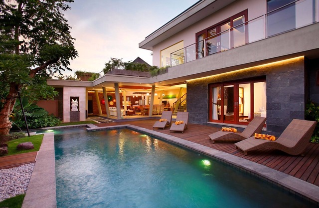 Villa de 3 dormitorios con piscina privada, a 5 minutos a pie de la playa y de la zona comercial de Seminyak