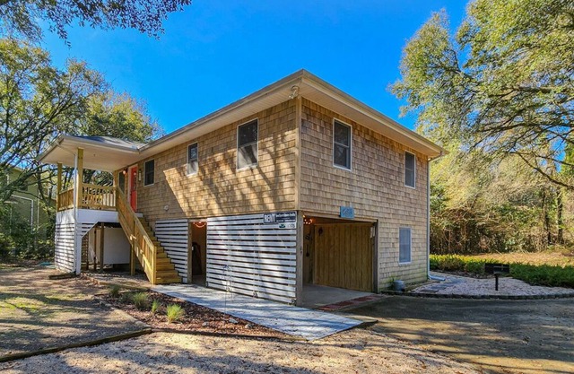 3 BR Updated Beach House in Southern Shores