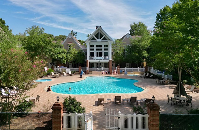 3 Estate 2BR Units w/ Private Patio, Garden Tub, and Outdoor Pool