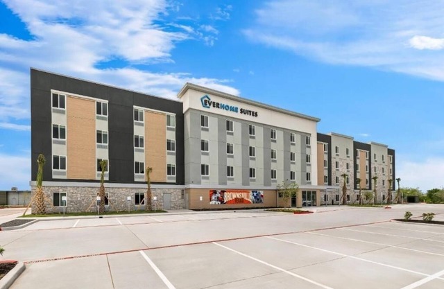 3 Extended Stay Suites | Brownsville TX | Near Galeno Crossing