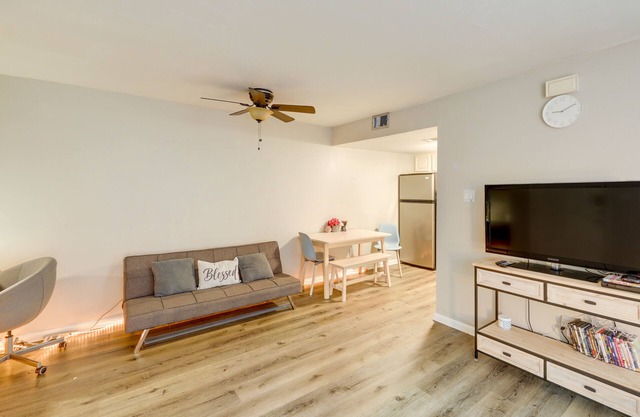 3 Mi to Dtwn Austin: Pet-Friendly Condo w/ Pool