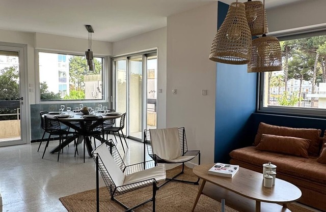 3 min from the beach 3 bedroom air-conditioned apartment