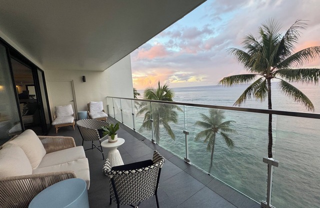 3-bedroom Diamond Head Floor-Through Apartment On Ocean - Minimum 3 months