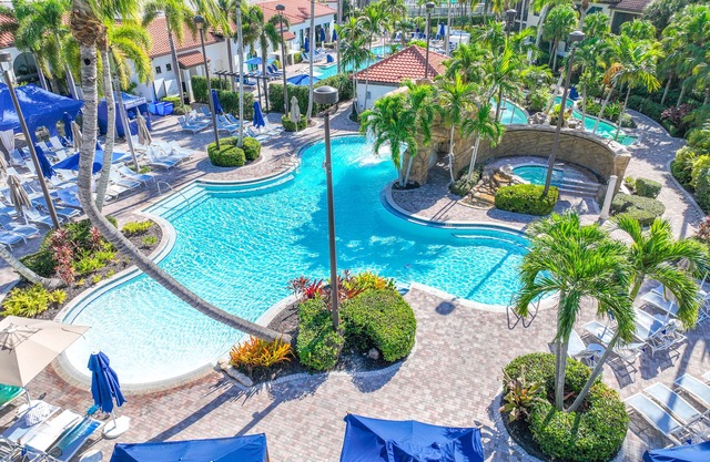 Casa de lujo de 4 estrellas en el centro de Naples Bay Resort & Spa Cottage: a pie de las tiendas de 5th Ave