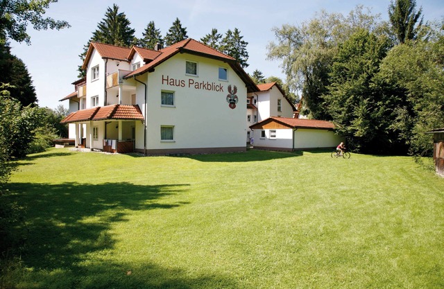 Apartamento de 3 habitaciones de unos 75 m² con vista al parque en el spa.