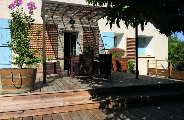 Casa rural de 3 estrellas para 6 a 8 personas con piscina en Nérac