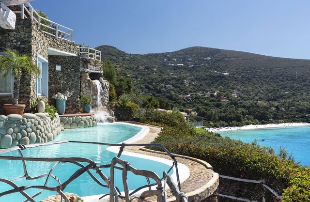 3 Suites - 12 places - VILLA ORCHESTRA SUL MARE