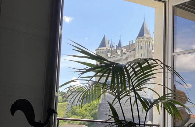 Grande apartamento en el corazón del viejo Saumur a orillas del Loira