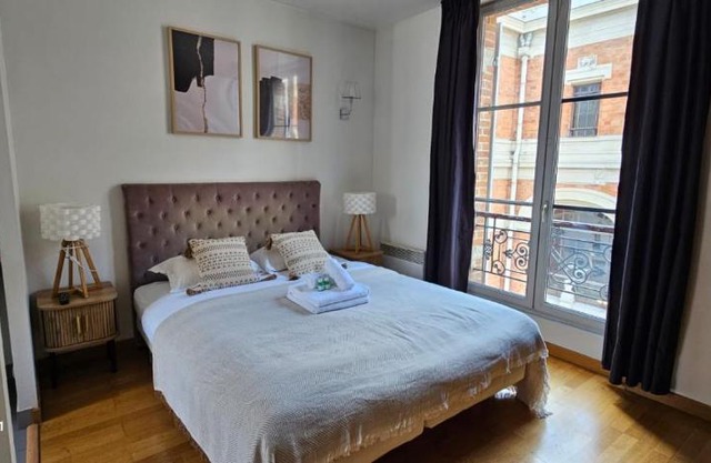303- Relaxez vous dans un studio de charme Paris 5