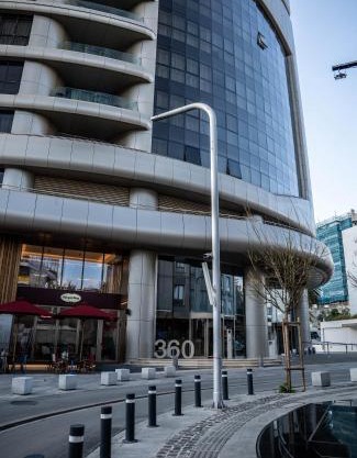 360 Luxury One Bedroom Suite