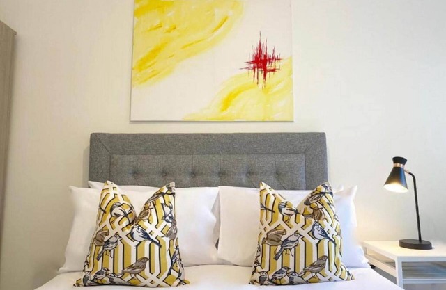 360 ME1 Sylvia Apts 02 - Modern Stylish 2 Bedroom 2 Bath Apt. 02 in Rochester