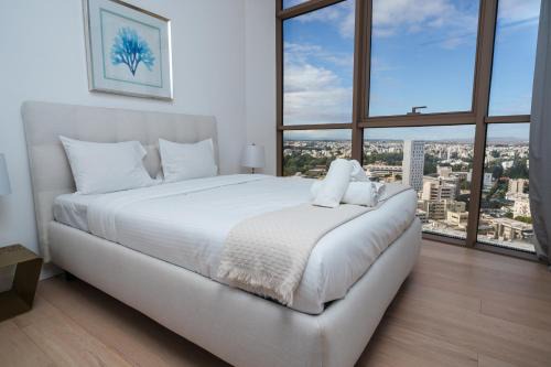 360 Nicosia Heights, Gym & Pool