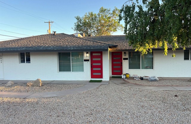 3BR/2BA Home – Perfect Phoenix Location Near Downtown & Old Town