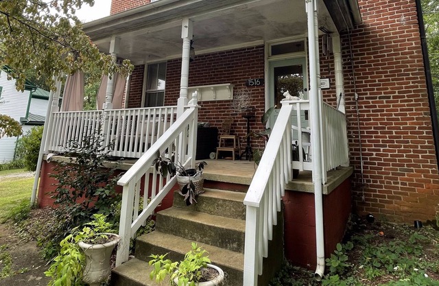 3BR Historic Downtown Hidden Gem - Family friendly!
