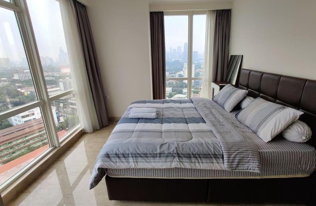 3BR, PRIVATE LIFT, Central Jakarta, BIG POOL.