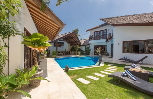 Villa de 3 habitaciones en el corazón de Seminyak