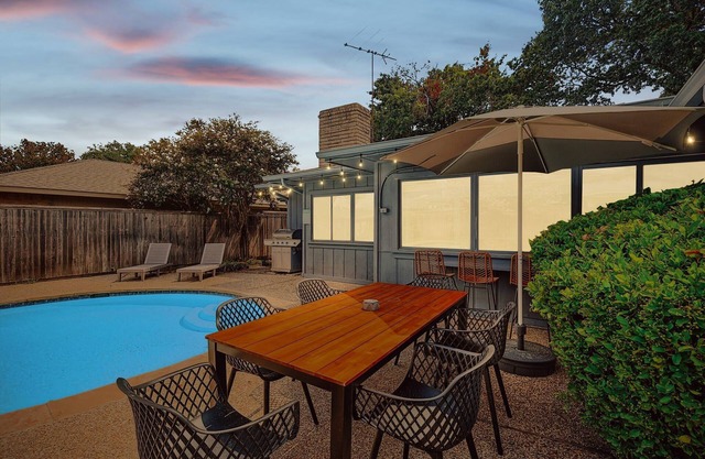 4-BD Serene Hideaway w Pool, Foosball, and Patio