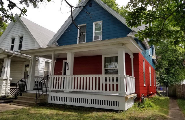 MerCoe House a 1 cuadra de Coe College
