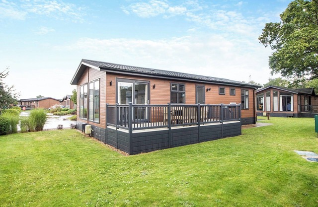 Luxurious lodge perfect for a family or group of friends wanting to enjoy all the activities.