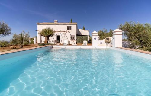 4 Bedroom Amazing Home In Constantina