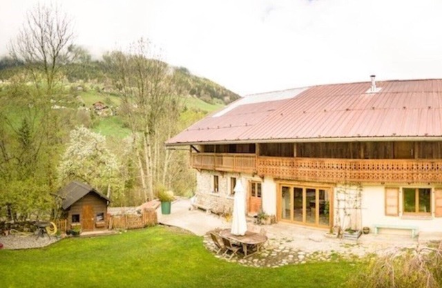 Casa familiar de 4 dormitorios disponible por 1 año junio / julio de 2020.