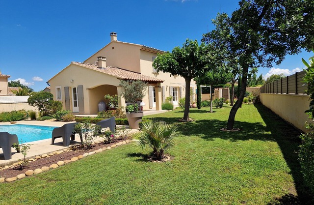 4 Bedroom Villa in Orange
