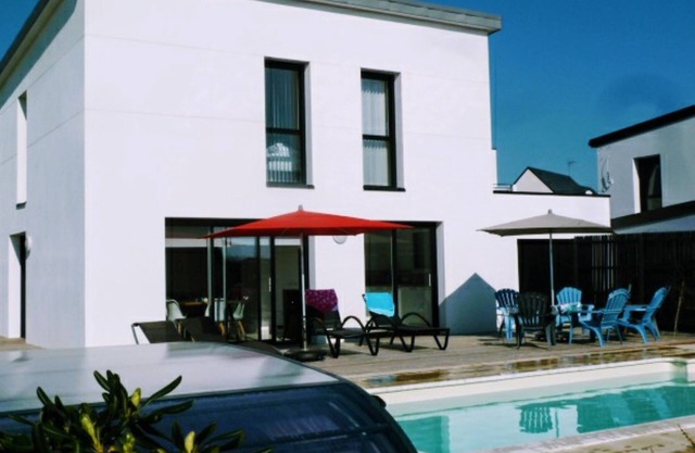 Casa de 4 * con vista al mar y piscina climatizada a 5 minutos de las playas