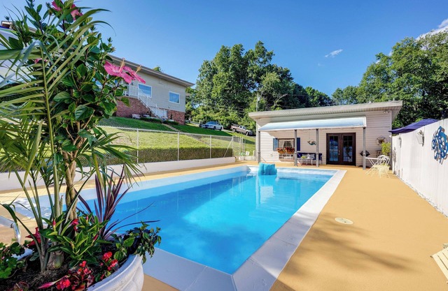 ¡NUEVO! Chattanooga Studio w / Pool - 5 millas al centro