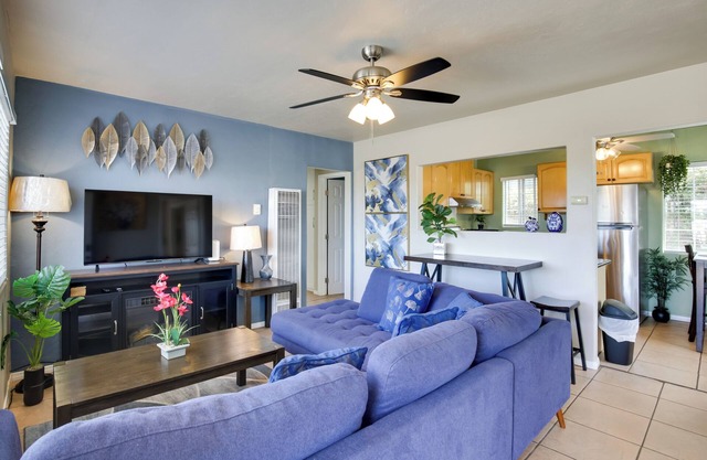 4 Mi to Dtwn San Diego: Cozy Getaway w/Patio!