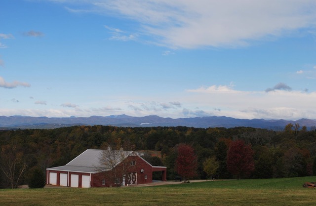 Cabina de 40 acres: experiencia agrícola con pesca, cerca del lago Keowee y Clemson, SC