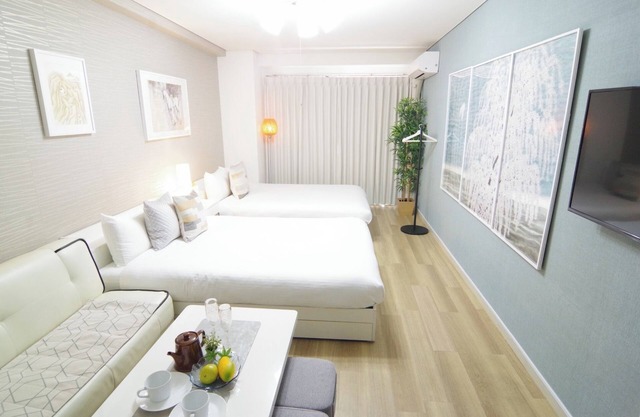 405 6 minutes walk from Nihonbashi station With - 405 / Osaka Ōsaka