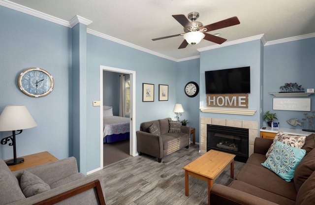 444 Pier Ave. #302: 1 BR, 1 BA Condominium in Oceano, Sleeps 4