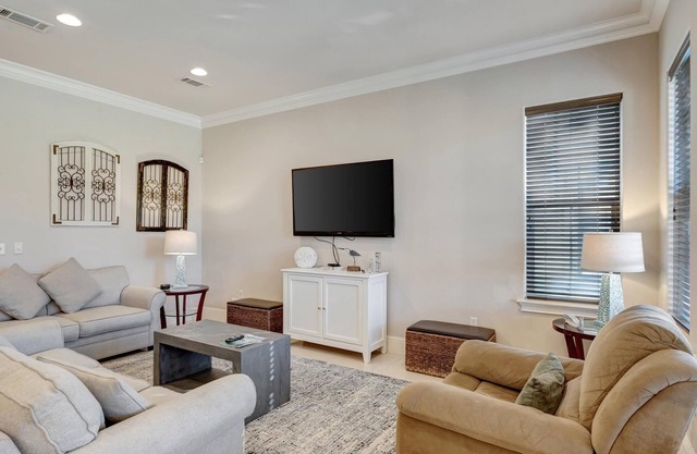 4BR Near Baytowne w/ 2 Golf Carts at Sandestin