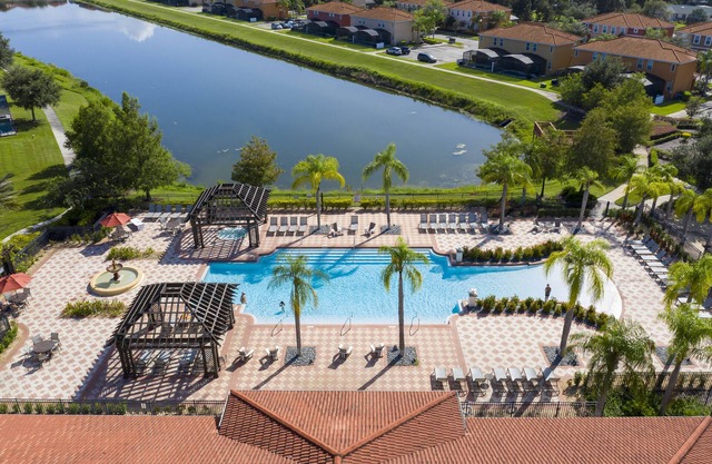 4BR Near Disney Bella Vida Resort Pool BBQGrill