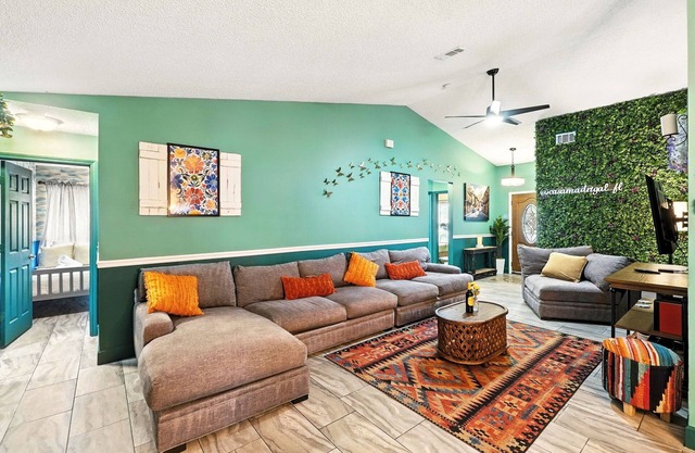 4BR Villa w Pool Grill Disney Nearby Encanto