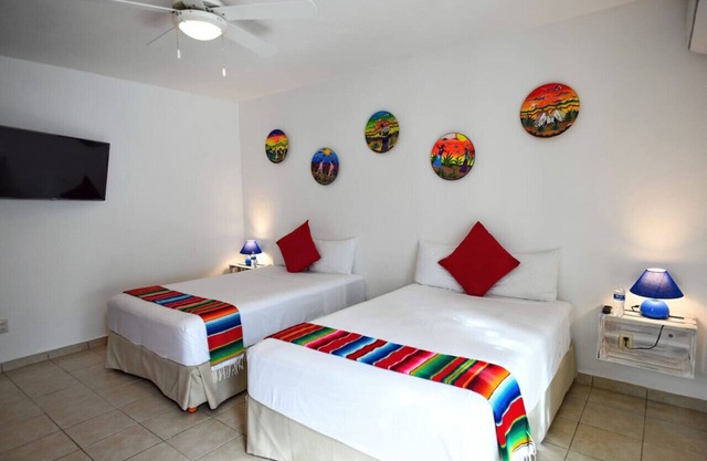 Beautiful/Peaceful/private pool/5 DLX BDR/Golf