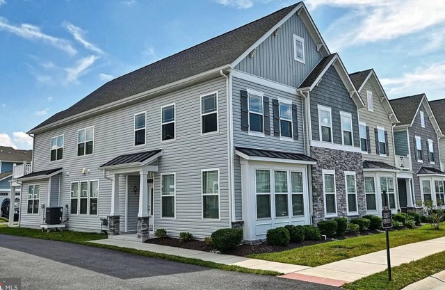 5 bedroom home in Ocean View Beach Club -w/shuttle service to Bethany Boardwalk!