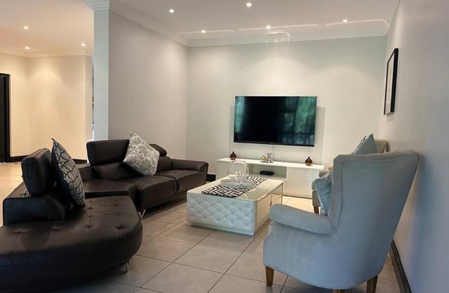 5 Bedroom Luxury Zimbali Villa