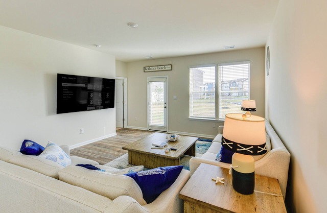 5 Mi to Bethany Beach: Home w/ Pool + Gym Access!