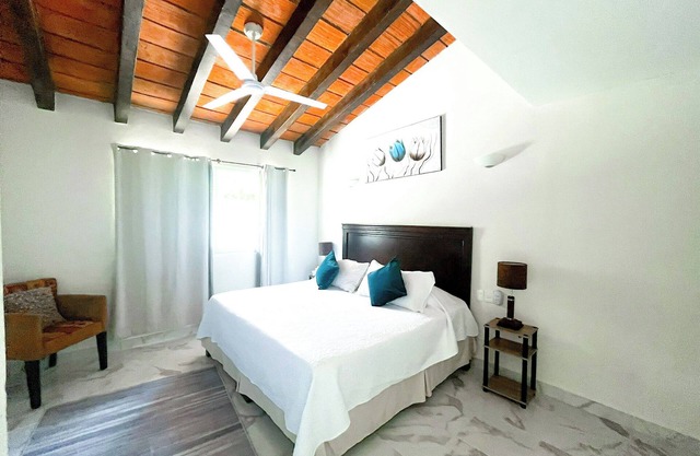 5 min walk to the beach! Villas Mares de verano A6