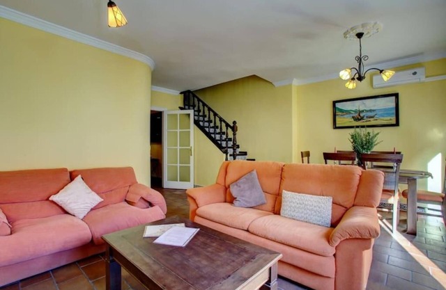A 5 minutos del Puente Nuevo! Casa rondeña ideal para grupo-familia garaje free