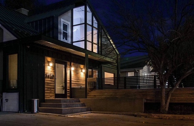 5-Star 5BR Home + Gym & 11AM Checkout!